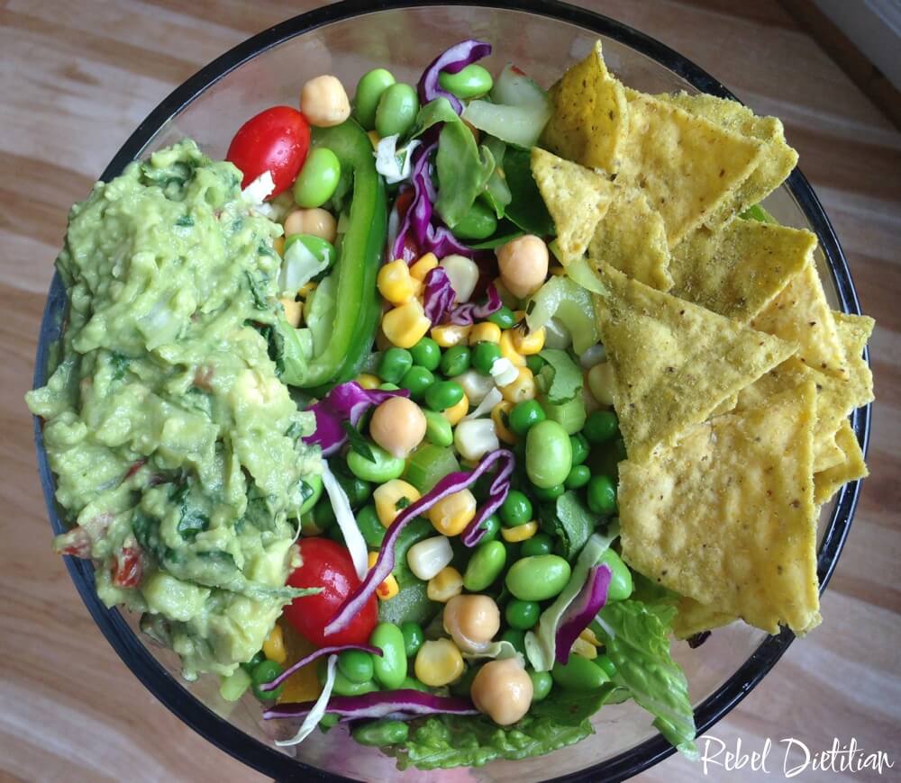 Tex Mex Salad with Guacamole and Green Chili Pepper Chips [Vegan]
